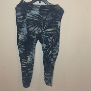 green tie dye leggings